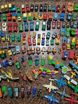 Predám zbierku Kinder figúrok - 3