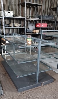 Veľké sklenené regále - 3