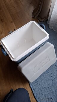 Predám chladiaci box 24 L - 3