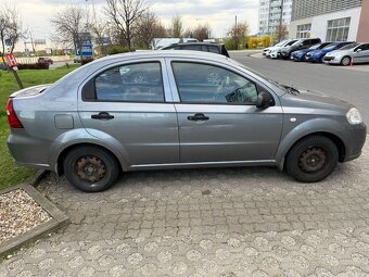Chevrolet Aveo 2009 1.4 Benzín - 3