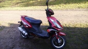Predám skuter 50 ccm z TP - 3