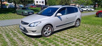 Hyundai i30CW, 1.4 80kw, r. v. 2010 - 3