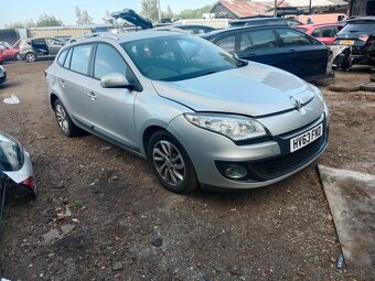 Predám komplet predok – Renault Megane 2013 - 3