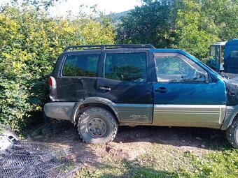 Terrano 3.0. - 3