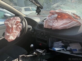 Rozpredam Renault Clio III 3 1.2 16v D4FD7 - 3