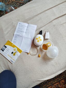 Medela odsavačka na mlieko hands free - 3