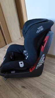 Predám Britax Römer Safefix Plus 9-18kg Isofix - 3