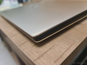 Dell XPS 15 9570 UHD - 3