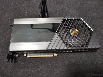 Sapphire TOXIC RX 6900 XT Limited Edition OC - 3