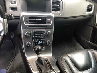 ZNÍŽENÁ CENA - Volvo V60 D3 2.0 Diesel 120 kW, výborný stav - 3