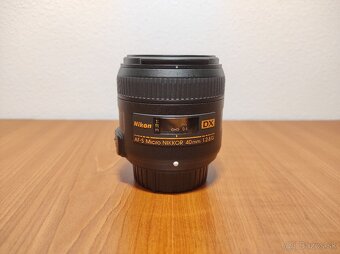 Nikon AF-S DX Micro Nikkor 40mm f/2.8G - TOP STAV - 3