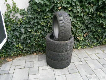 Predám 4x zimné pneu NEXEN 205/40 R17 84VXL - 3