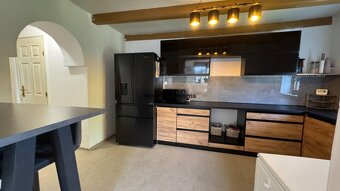 NA PREDAJ rodinný dom vo Svätoplukove - 3