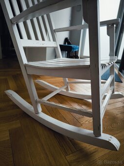 Hojdacie kreslo , drevené výška 110cm - 3