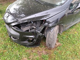 Búrané na náhradné diely - 3