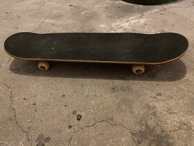 Skateboard - 3
