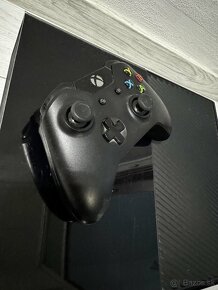 Xbox one + ovládač - 3