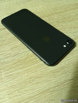 iPhone 8 / 256GB Super stav - 3