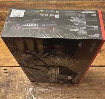 NerozbalenýTřípásmový Wi-Fi herní router ASUS ROG Rapture GT - 3