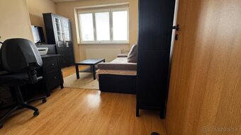 Dvojgeneračný rodinný dom v centre Majcichova – bývanie aj i - 3