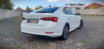 ŠKODA Octavia IV 2.0 TDI 110 kW, Style + Tech paket - 3