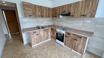 :::::REZERVOVANÉ::::::3 izb byt zaturcie - 3