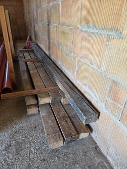 Drevené fošne a hranoly - 3