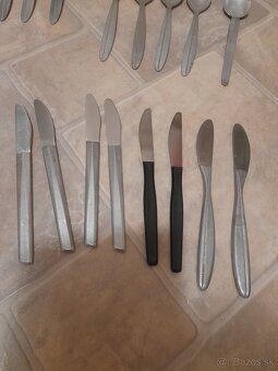 Staré hliníkové príbory - 3