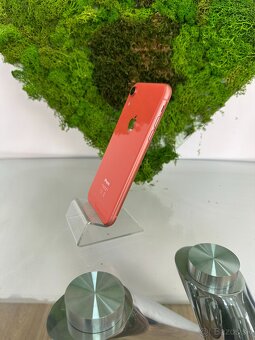 Apple iPhone XR 64GB Coral - 3