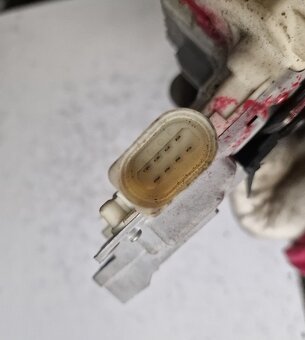 Zámok LZ Seat Leon II - 3