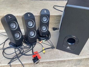 Predám Reproduktory Logitech X-530 - 3