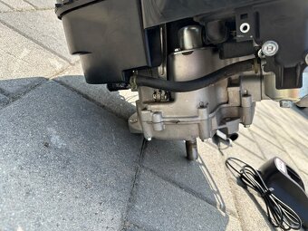 Motor Briggs&Stratton 775iS - 3