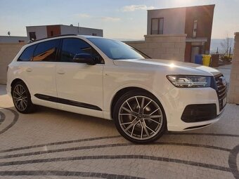 AUDI Q7 Quattro - 3
