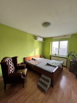 Veľkometrážny, trojizbovy byt s garážou v Čachticiach - 3