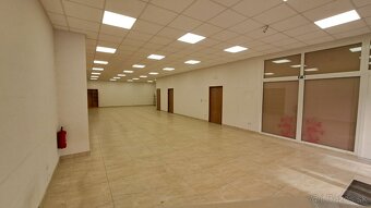 PRENÁJOM: Obchodný priestor 158m2 - pešia zóna - centrum - 3
