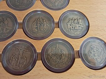 Kompletna kolekcia / 14 ks. plakiet / „KRIZOVA CESTA“ od - 3