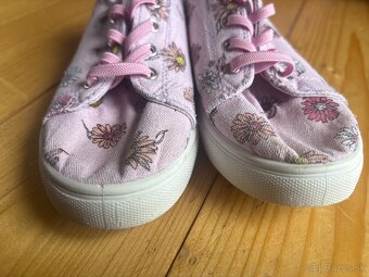 Tenisky Sinsay velk 31 - 3