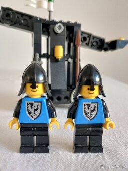 LEGO Castle 6030 Catapult - 3