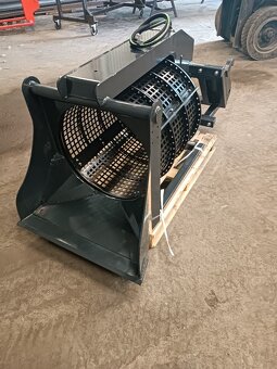 Triedička zeminy, prosévaci lyžica na bager - 3