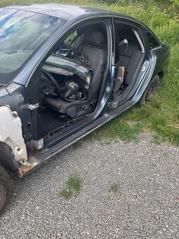 Rozpredám Audi A6 C6 3.0 165kw - 3