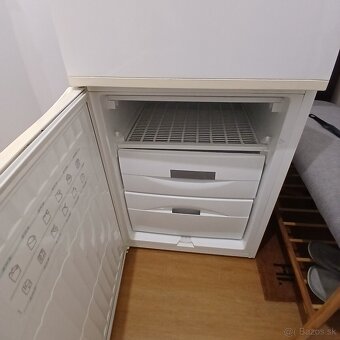 Predám funkčnú chladničku s mrazničkou – 50 € - 3