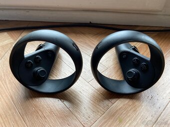 Ovládače k Oculus Rift S - 3