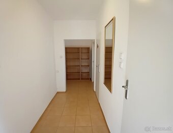 Prenájom pekný novo-zrekonštruovaný 2-izbový byt + balkón, v - 3