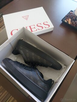 Guess Charcoal Sneakers - 3