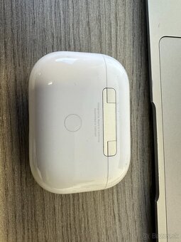 Predám Apple AirPods Pro ( 2.gen ) - 1ks poškodený - 3