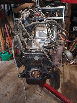 Predám motor 2.5td Pajero - 3