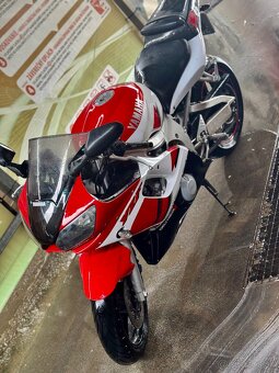 Yamaha r6 - 3
