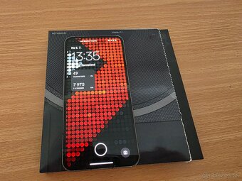 Nothing Phone 1 - 3