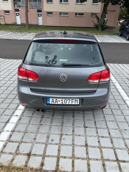 Volkswagen Golf - 3