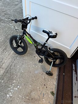 Bicykel s pomocními kolieskami - 3